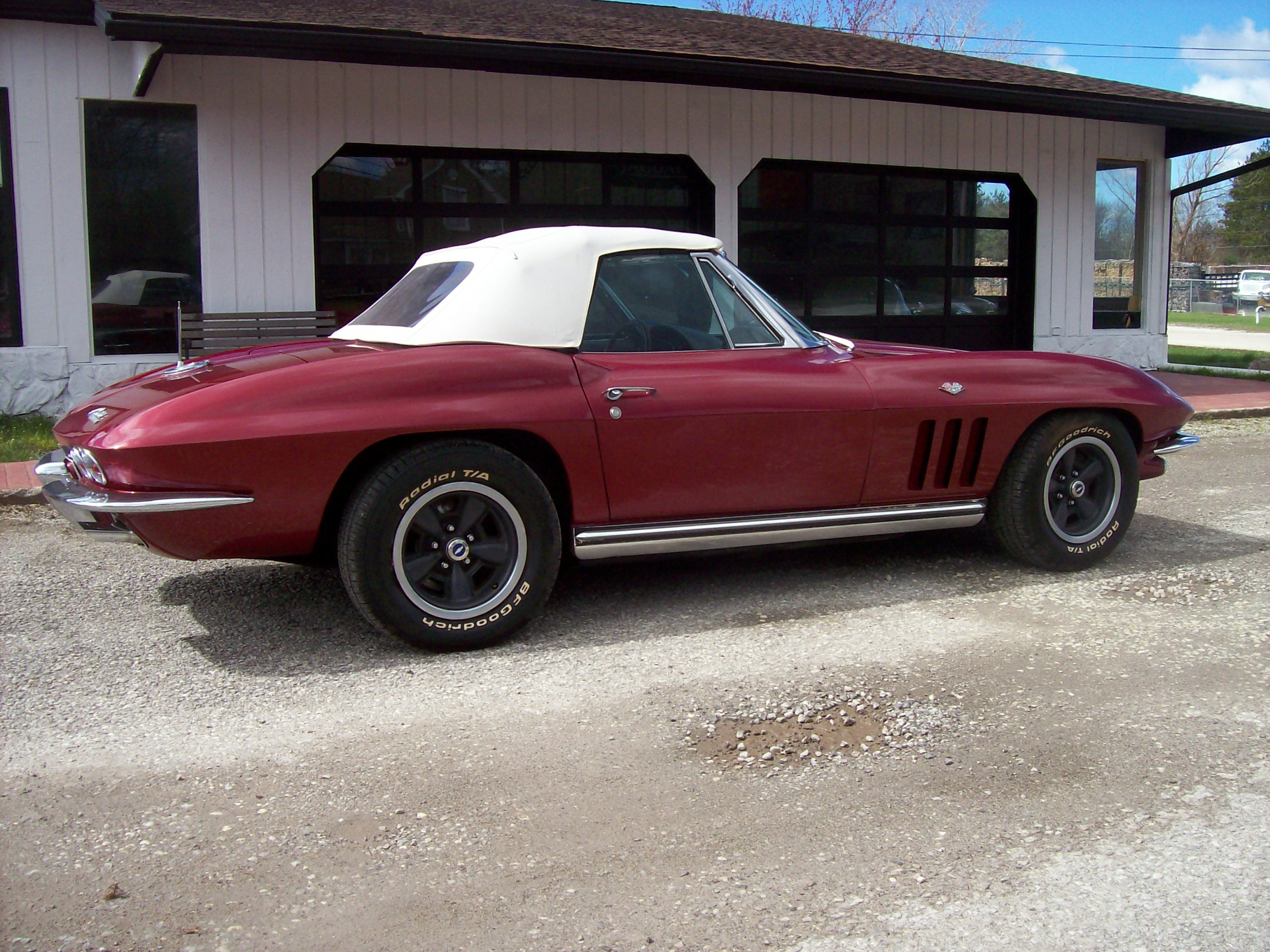 1965 Chevy Corvette Convertible thumbnail 5