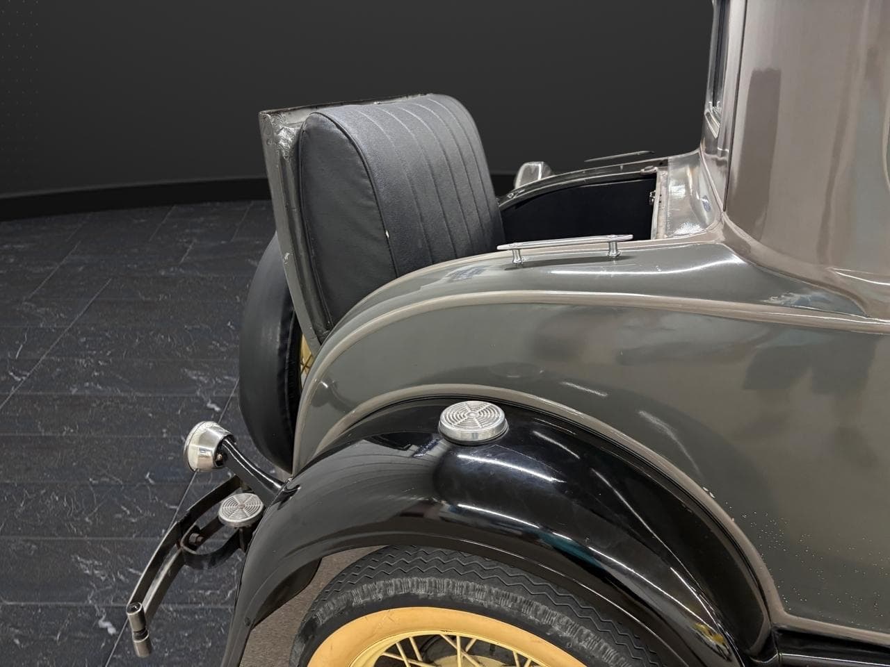 1930 Ford Model A Coupe thumbnail 11