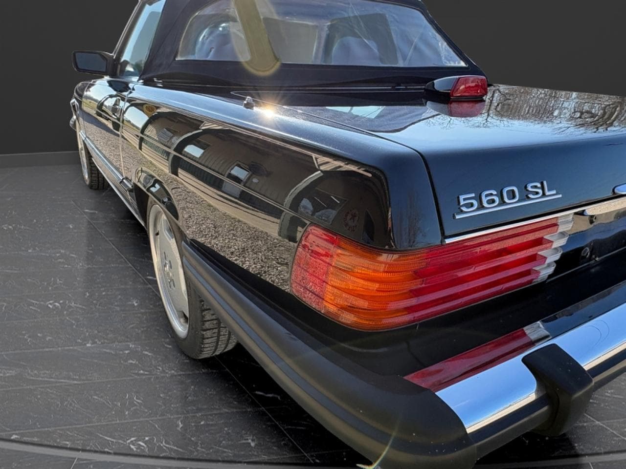 1987 Mercedes-Benz 560 SL Convertible thumbnail 8