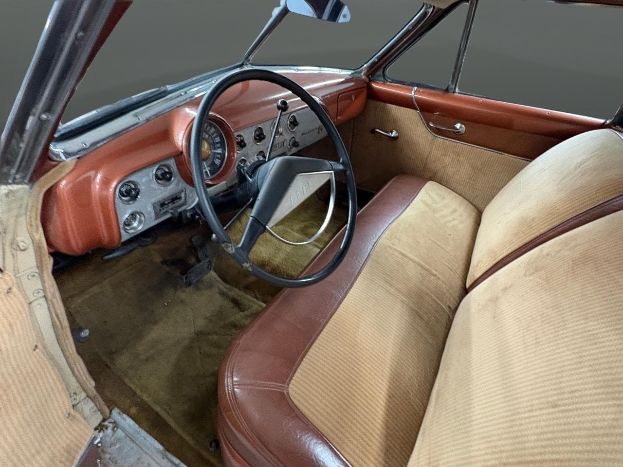 1951 Ford Victoria 2Dr Coupe thumbnail 8