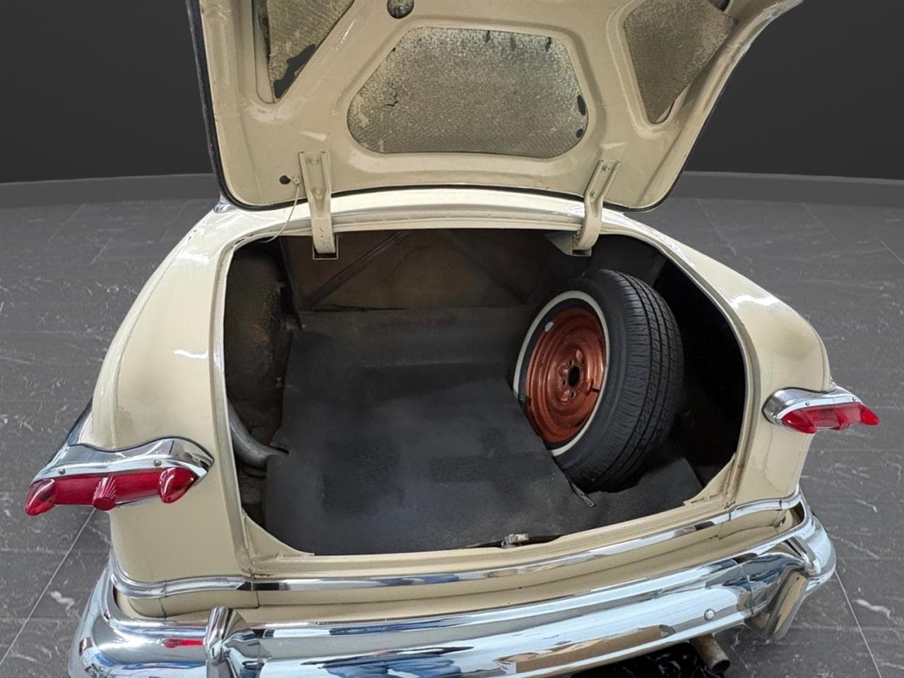 1951 Ford Victoria 2Dr Coupe thumbnail 21