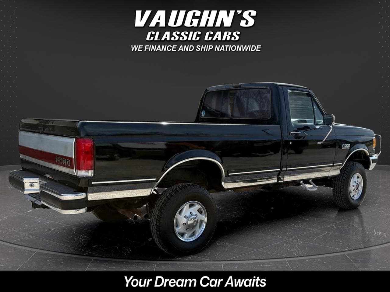 1989 Ford F-250 HD Reg Cab 133.0" WB 4WD thumbnail 3