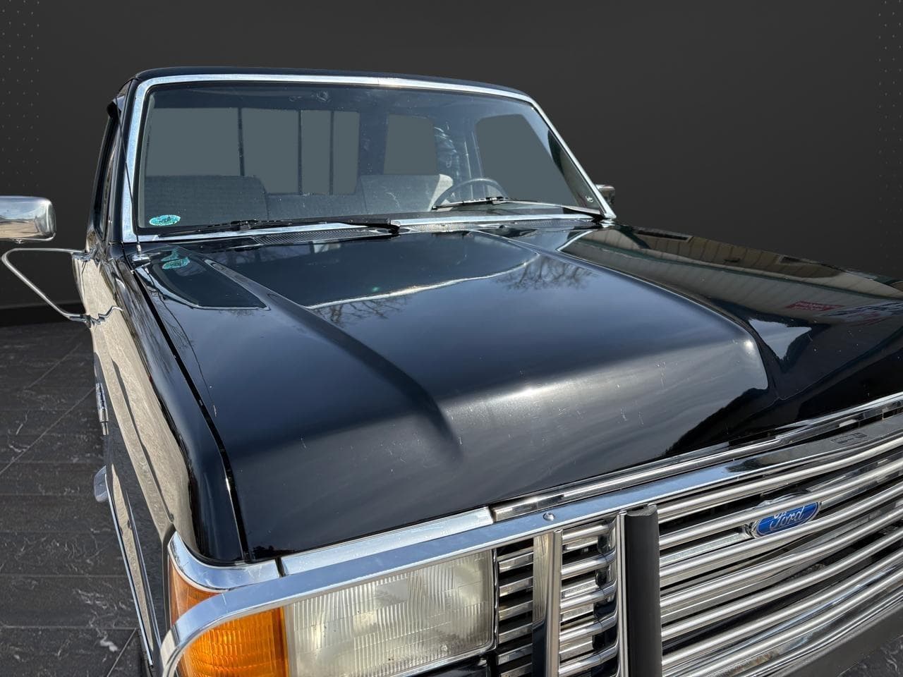 1989 Ford F-250 HD Reg Cab 133.0" WB 4WD thumbnail 8