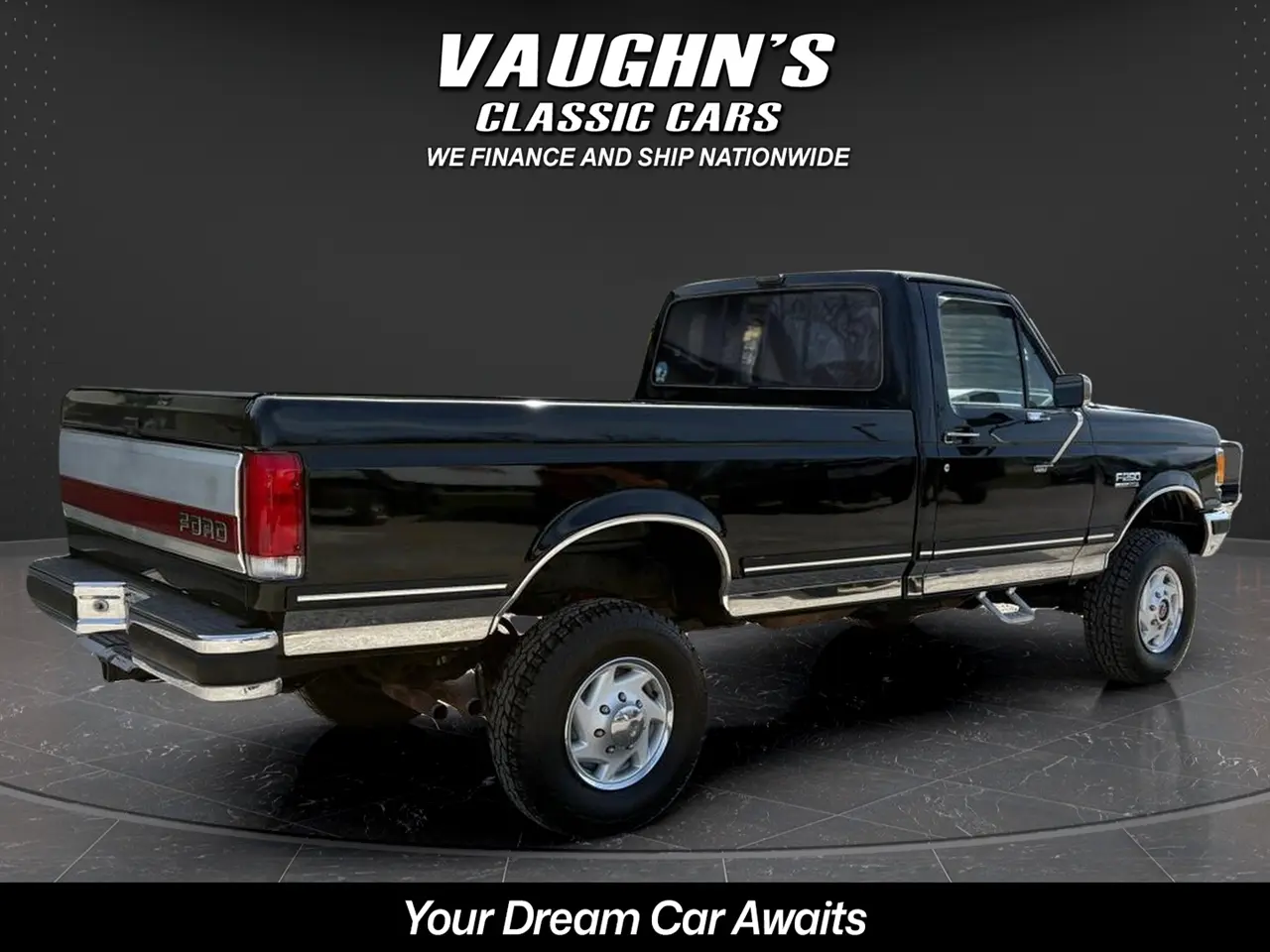 1989 Ford F-250 HD Reg Cab 133.0" WB 4WD thumbnail 3