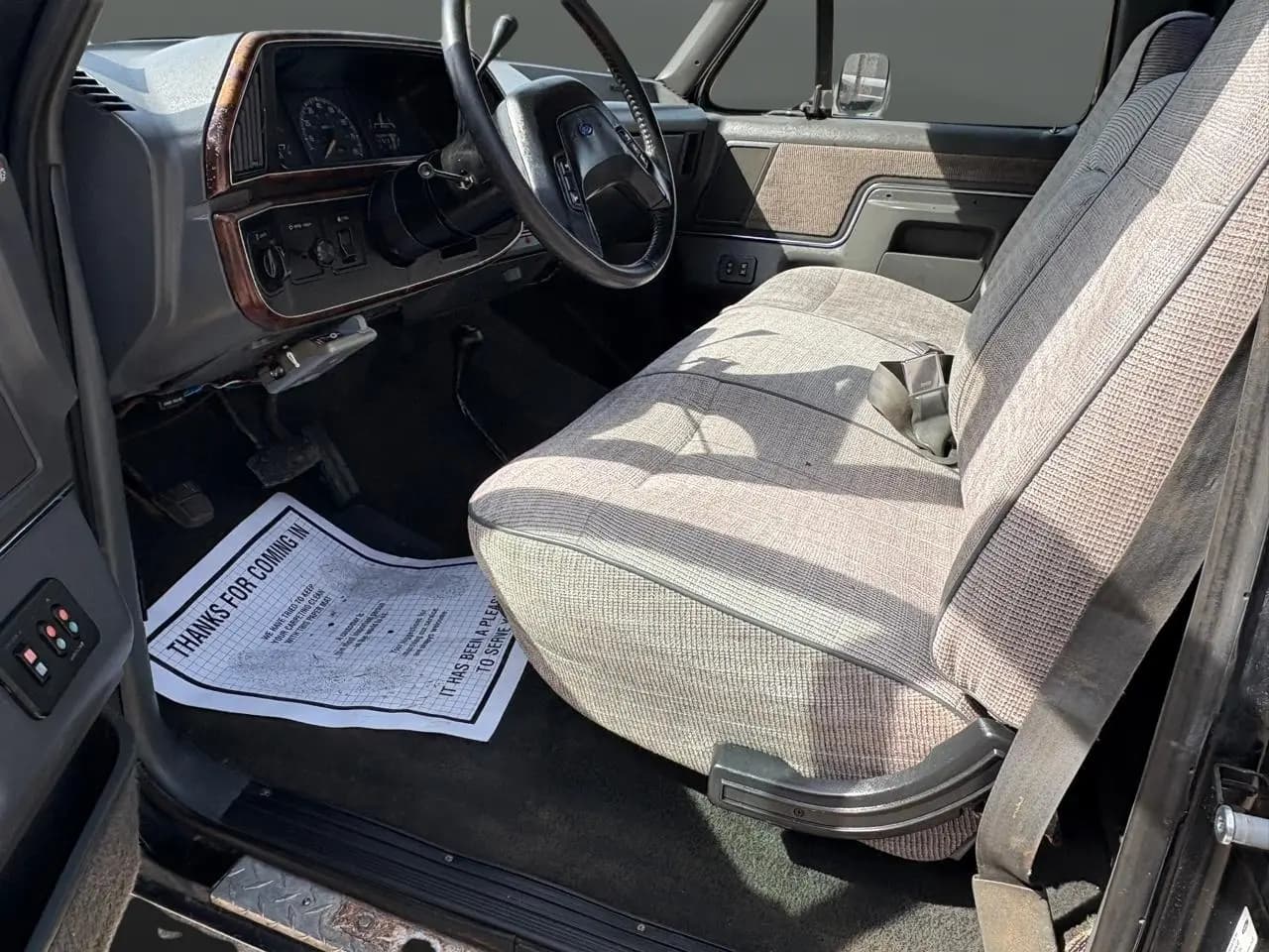 1989 Ford F-250 HD Reg Cab 133.0" WB 4WD thumbnail 13