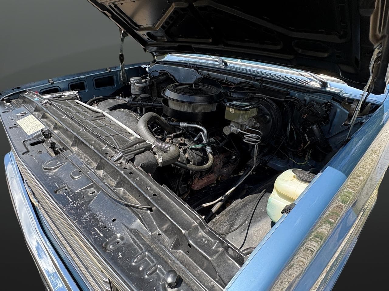1984 Chevrolet C/K 20 Scottsdale Regular Cab 4WD thumbnail 24