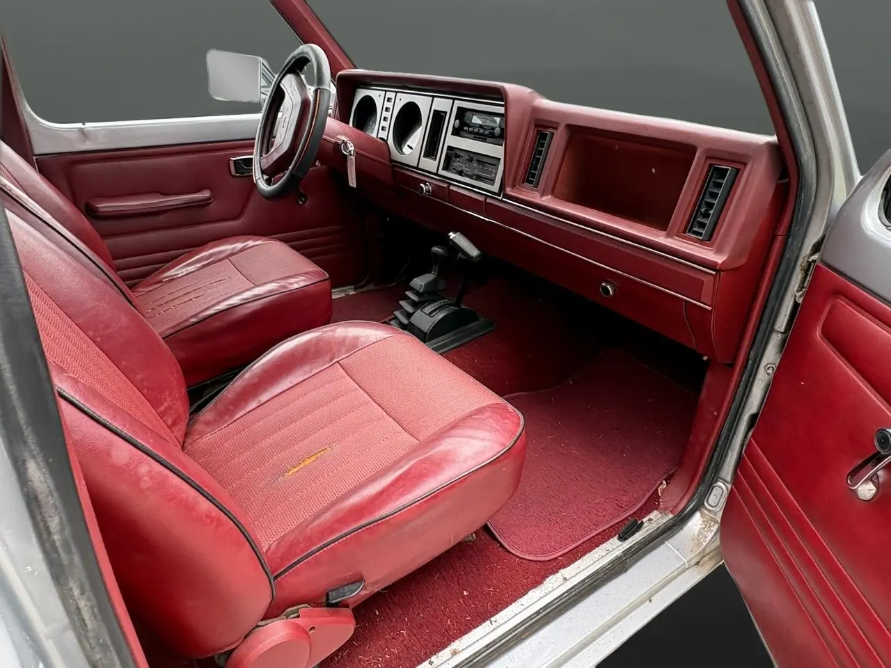 1985 Ford Bronco II 2dr Wagon 4WD thumbnail 13