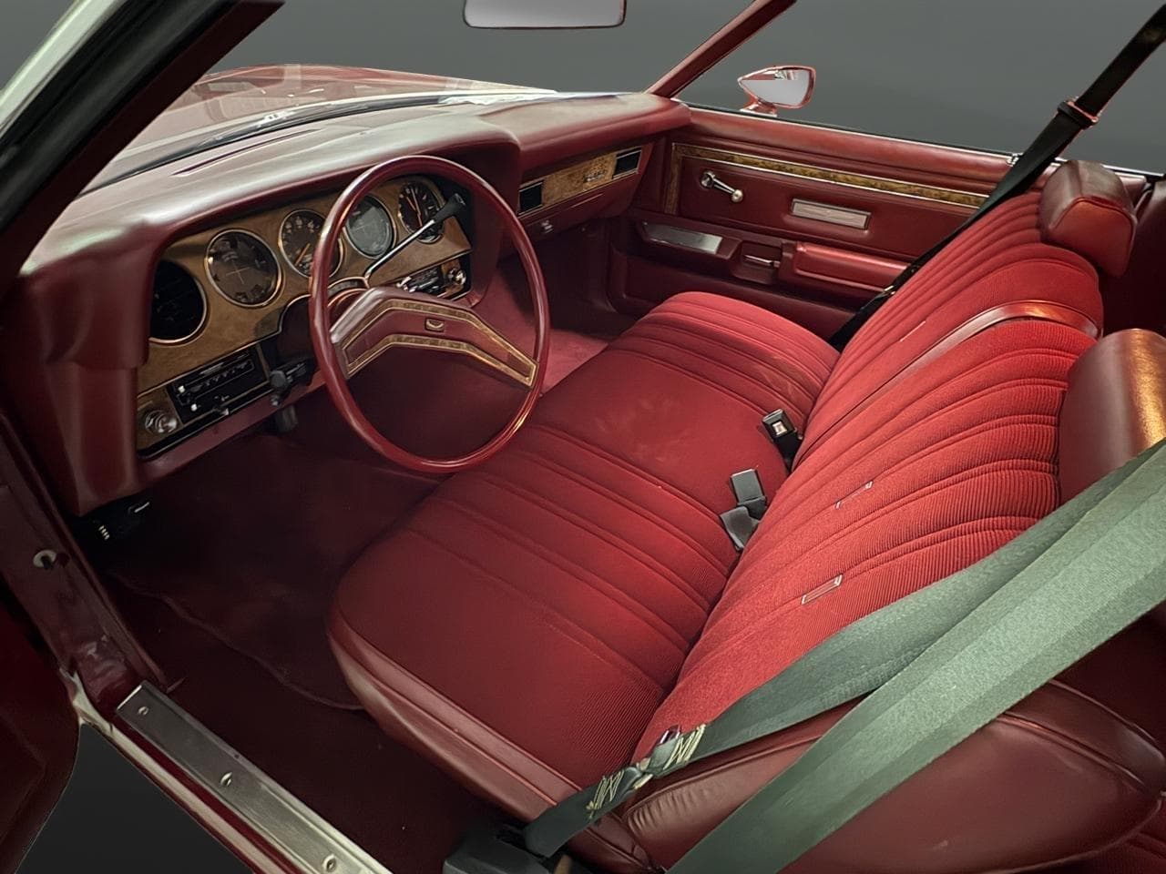1977 Ford Thunderbird 2-Door thumbnail 22