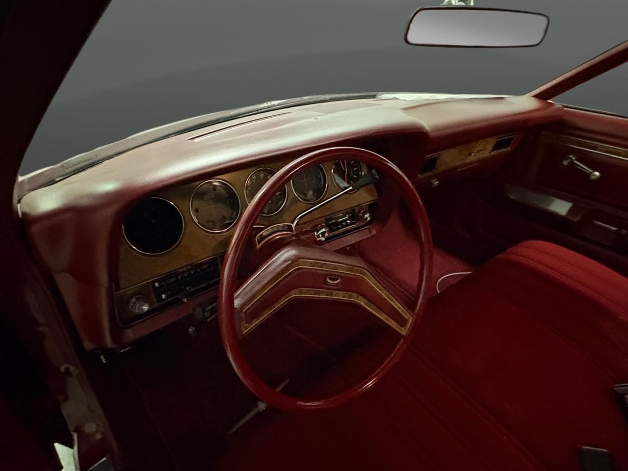 1977 Ford Thunderbird 2-Door thumbnail 24
