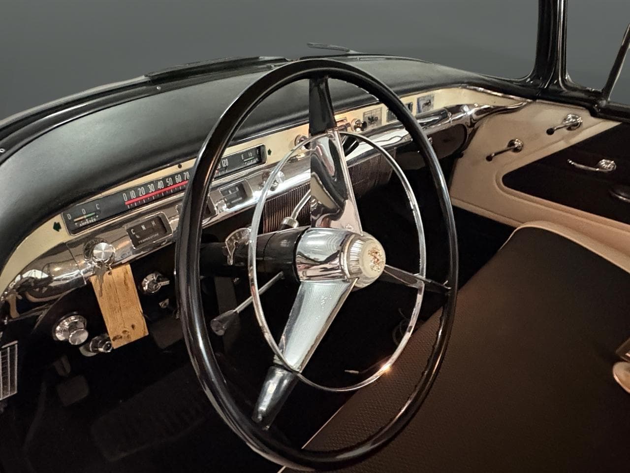 1956 Buick Riviera thumbnail 13