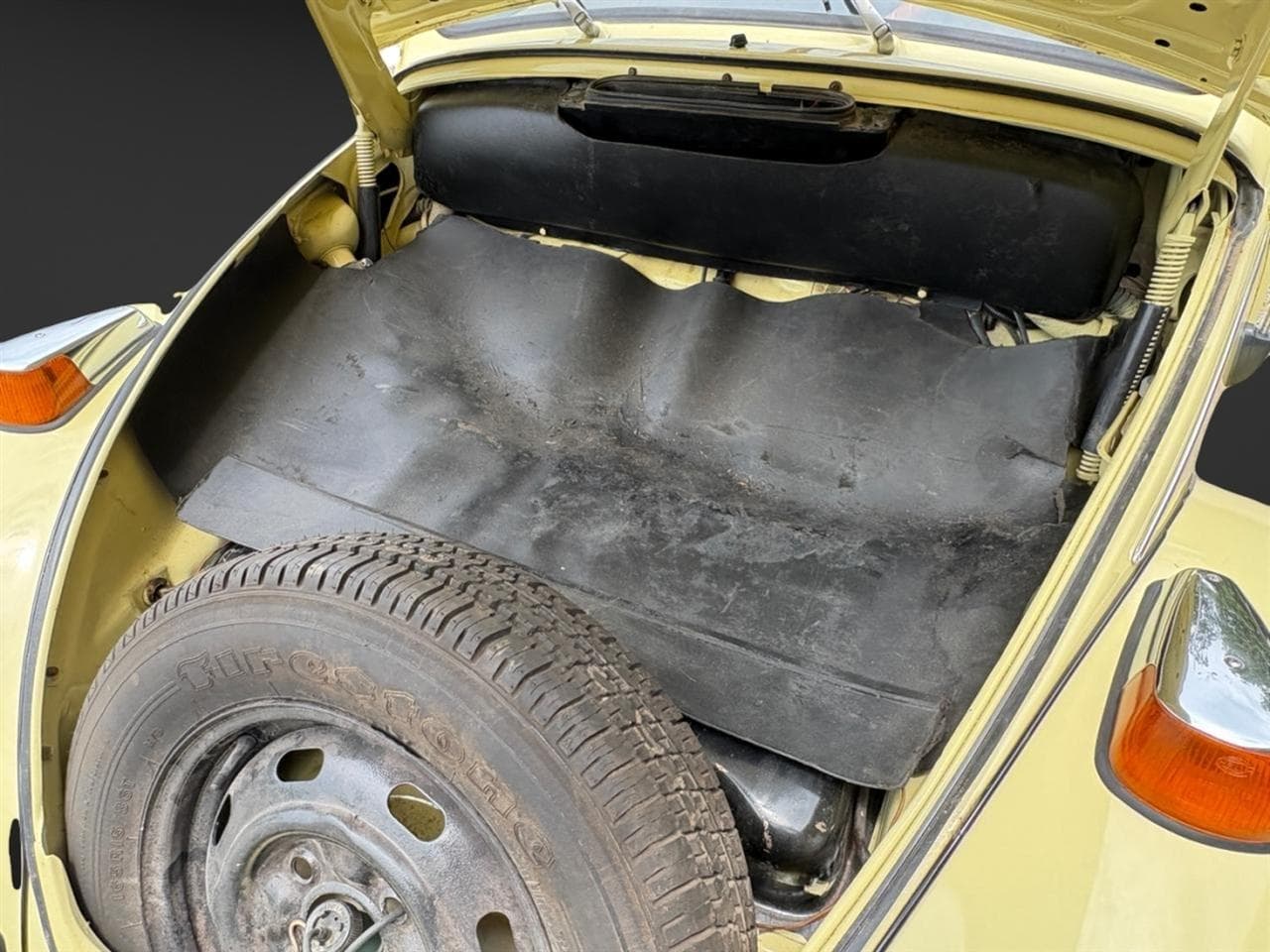 1968 Volkswagen Beetle Convertible thumbnail 15
