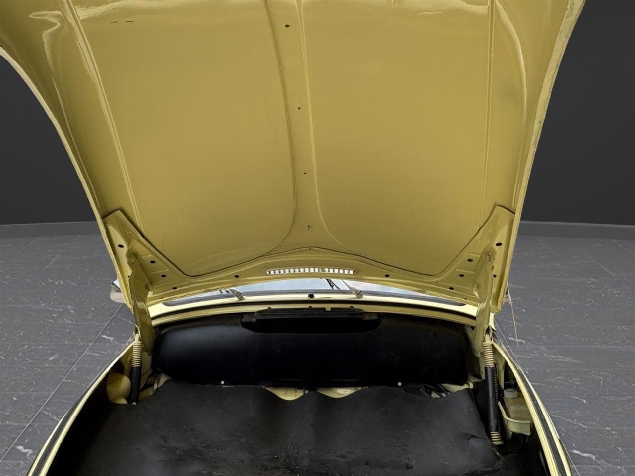 1968 Volkswagen Beetle Convertible thumbnail 16