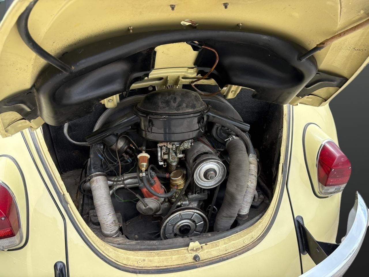 1968 Volkswagen Beetle Convertible thumbnail 17