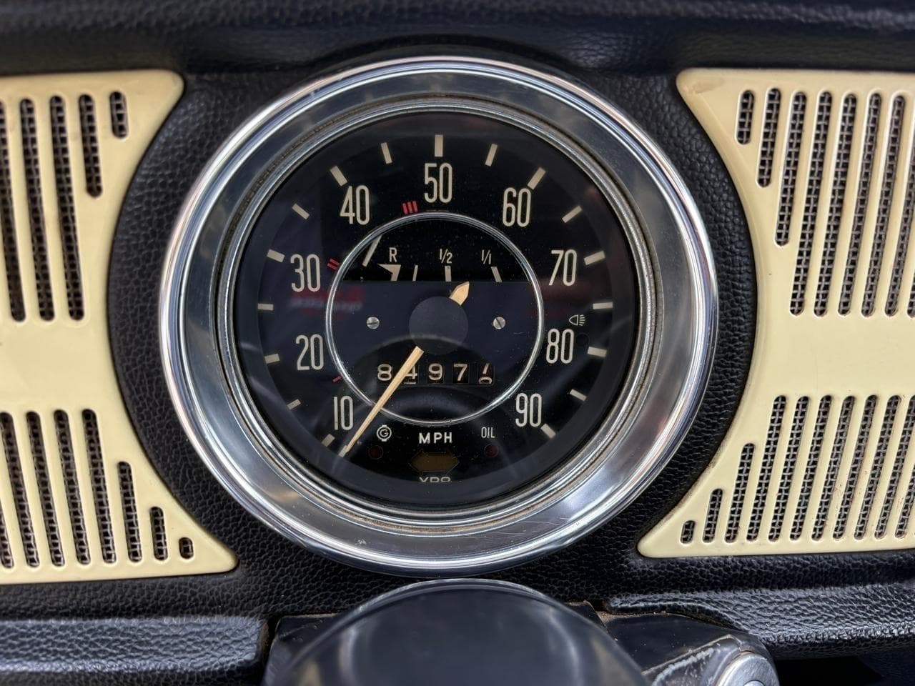 1968 Volkswagen Beetle Convertible thumbnail 29