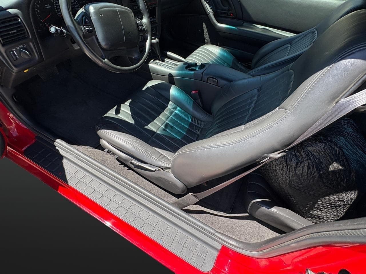 2001 Chevrolet Camaro SS thumbnail 18
