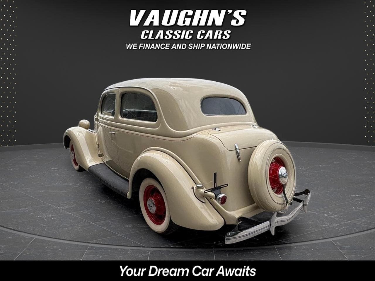 1935 Ford Tudor Humpback thumbnail 7