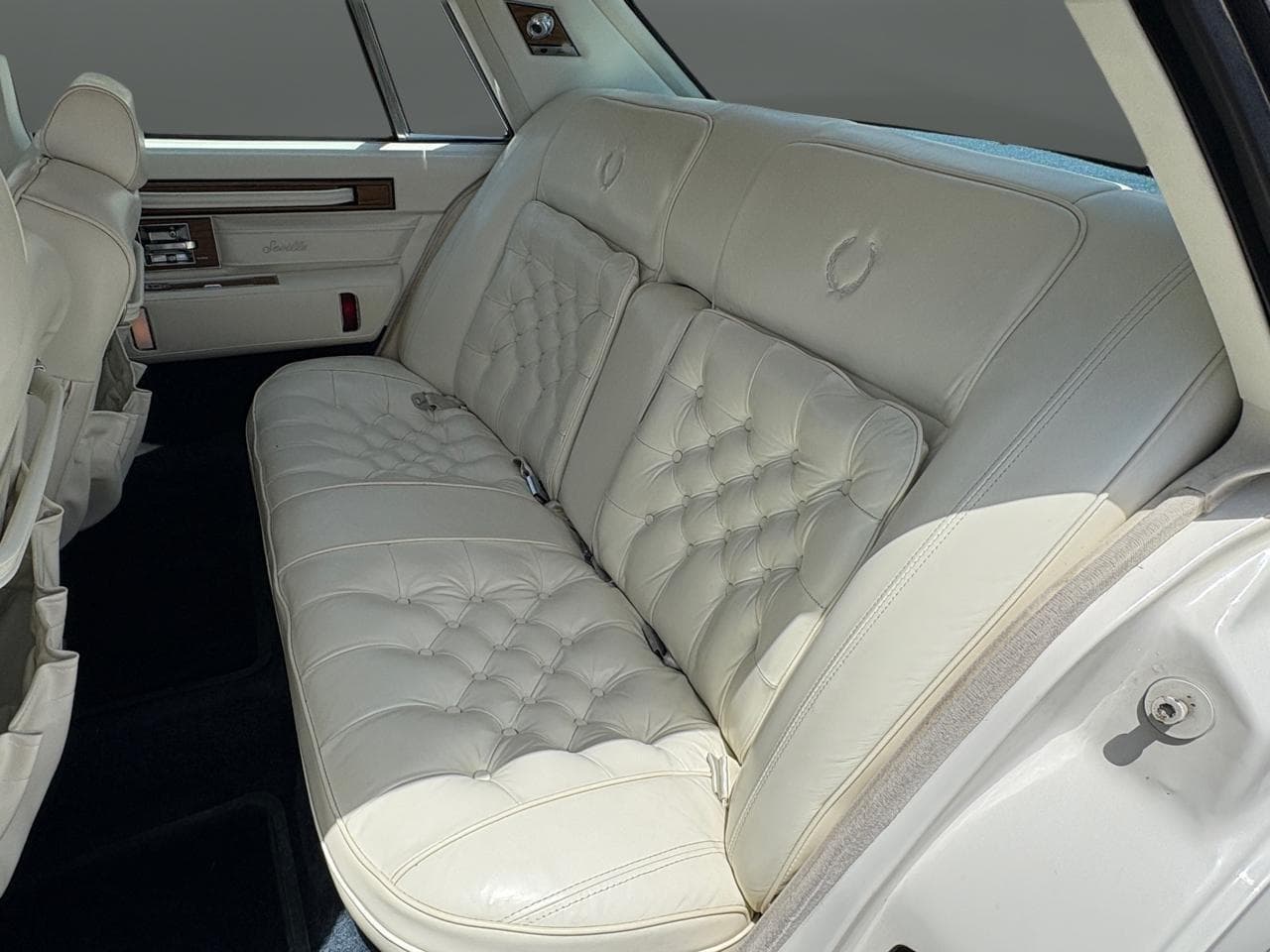 1984 Cadillac Seville 4dr Sedan thumbnail 23