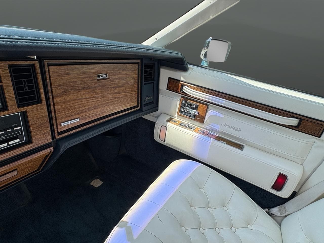 1984 Cadillac Seville 4dr Sedan thumbnail 26