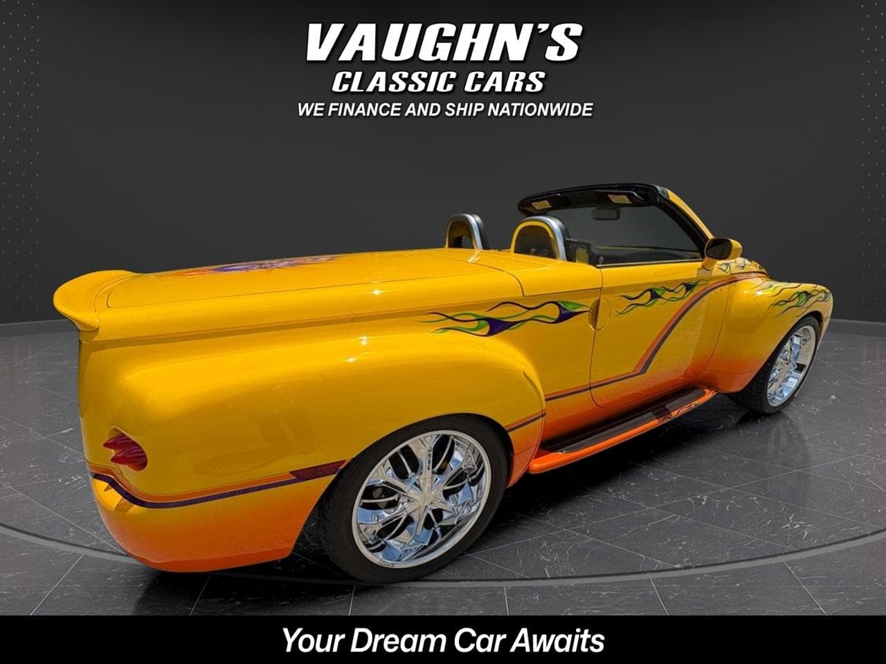 2004 Chevrolet SSR Custom thumbnail 10