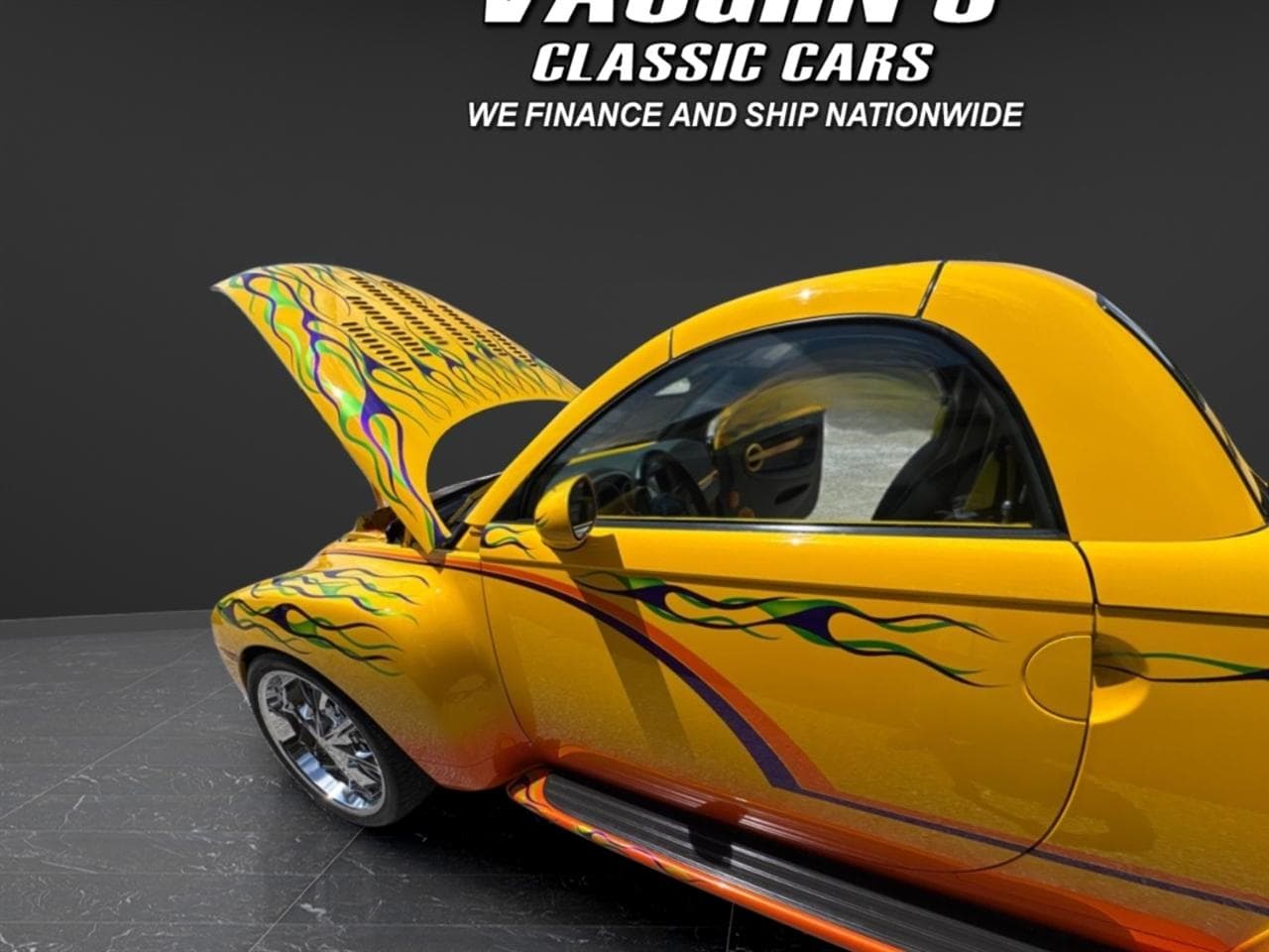 2004 Chevrolet SSR Custom thumbnail 13