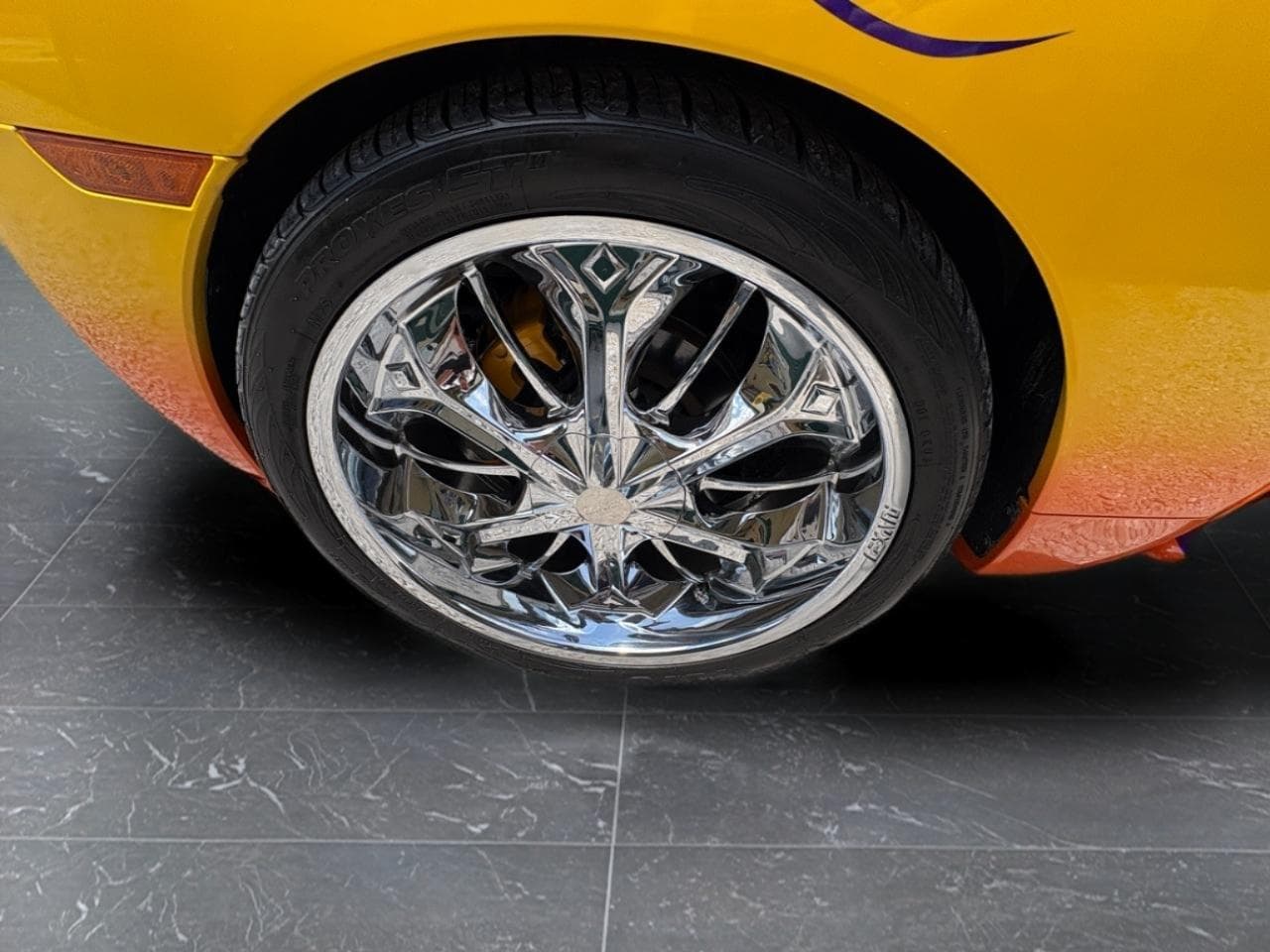 2004 Chevrolet SSR Custom thumbnail 22