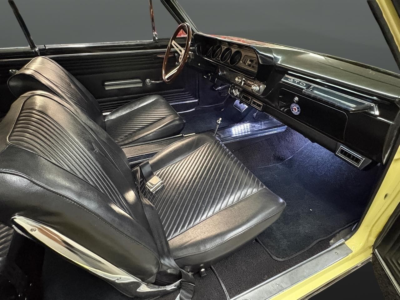 1965 Pontiac GTO Coupe thumbnail 19