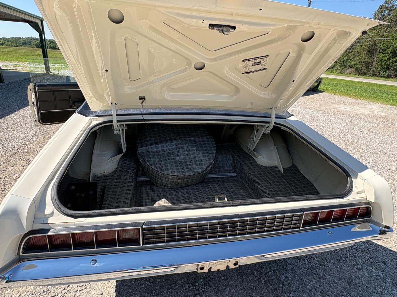 1970 Ford Torino Elite thumbnail 27