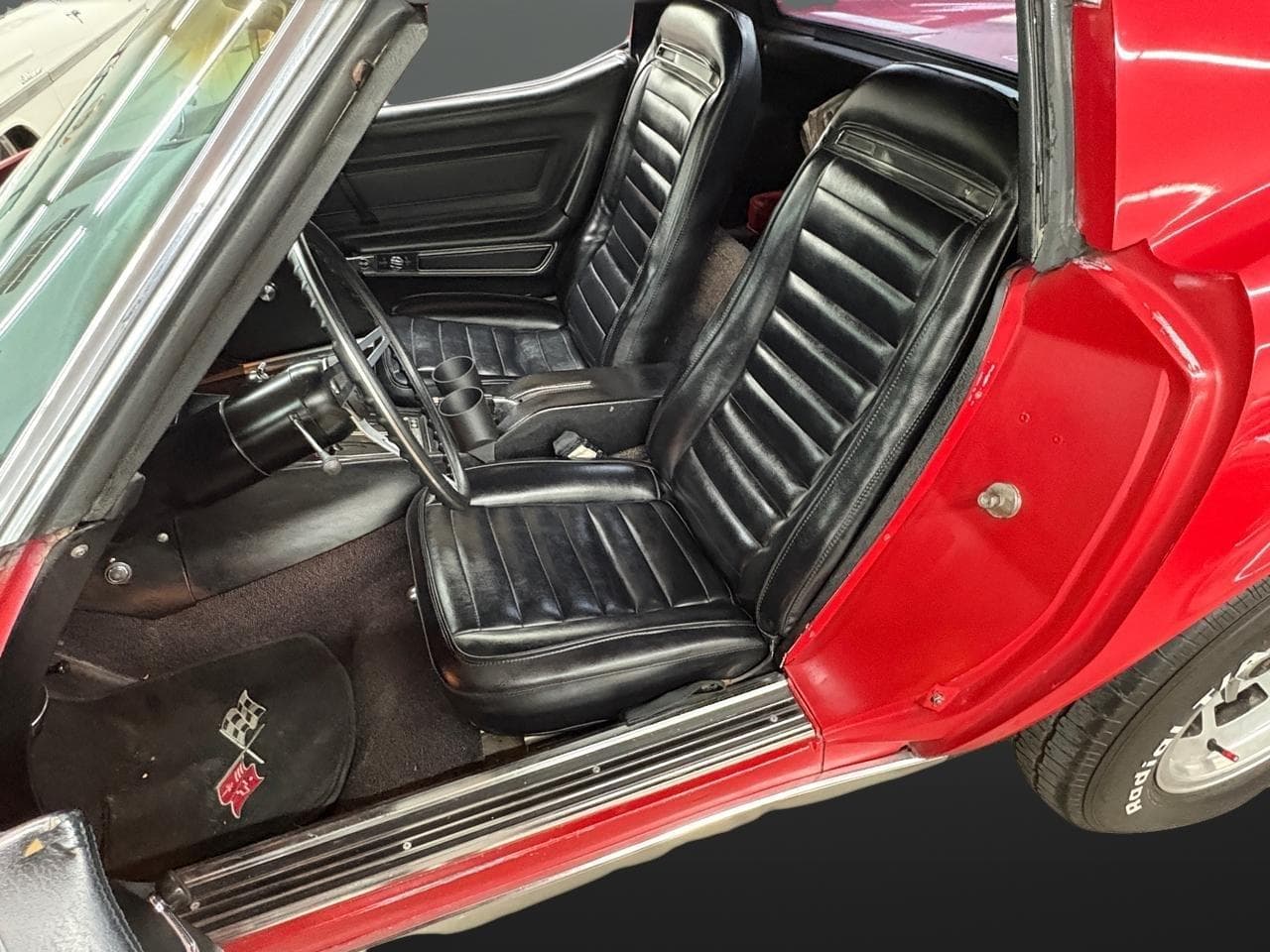 1973 Chevrolet Corvette 2D Coupe thumbnail 23