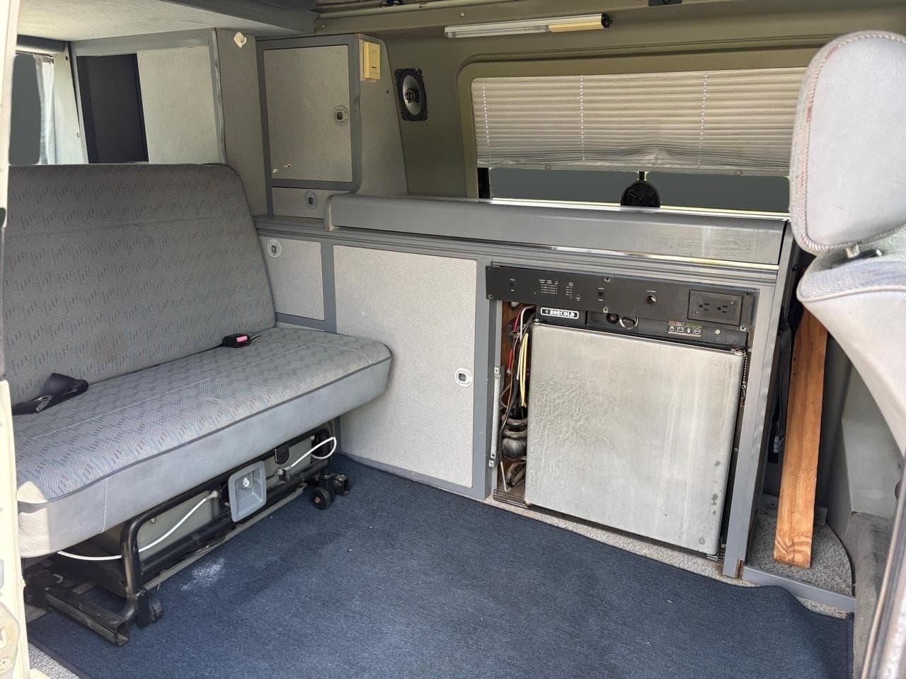 1995 Volkswagen EuroVan Campmobile thumbnail 13