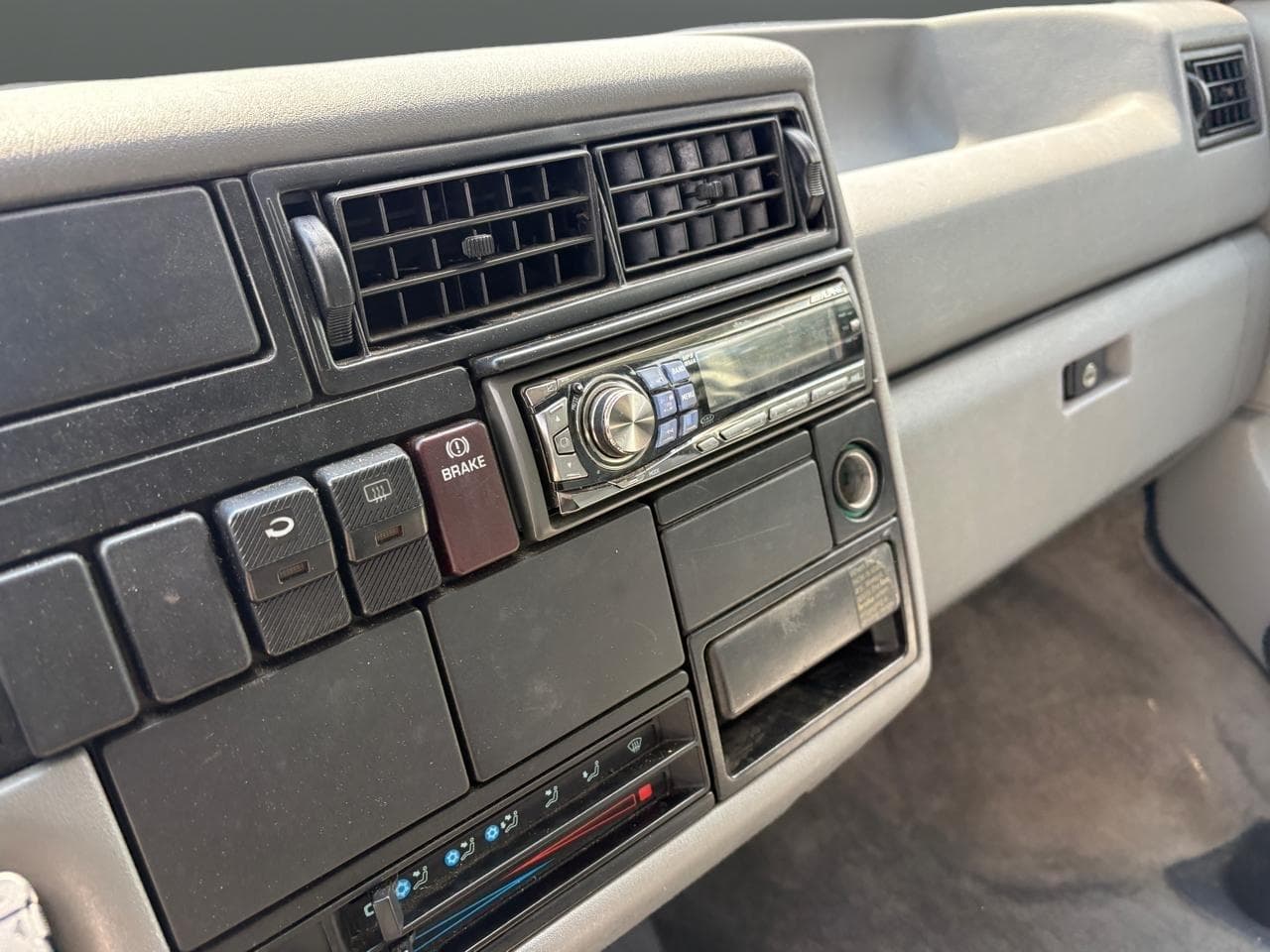 1995 Volkswagen EuroVan Campmobile thumbnail 15