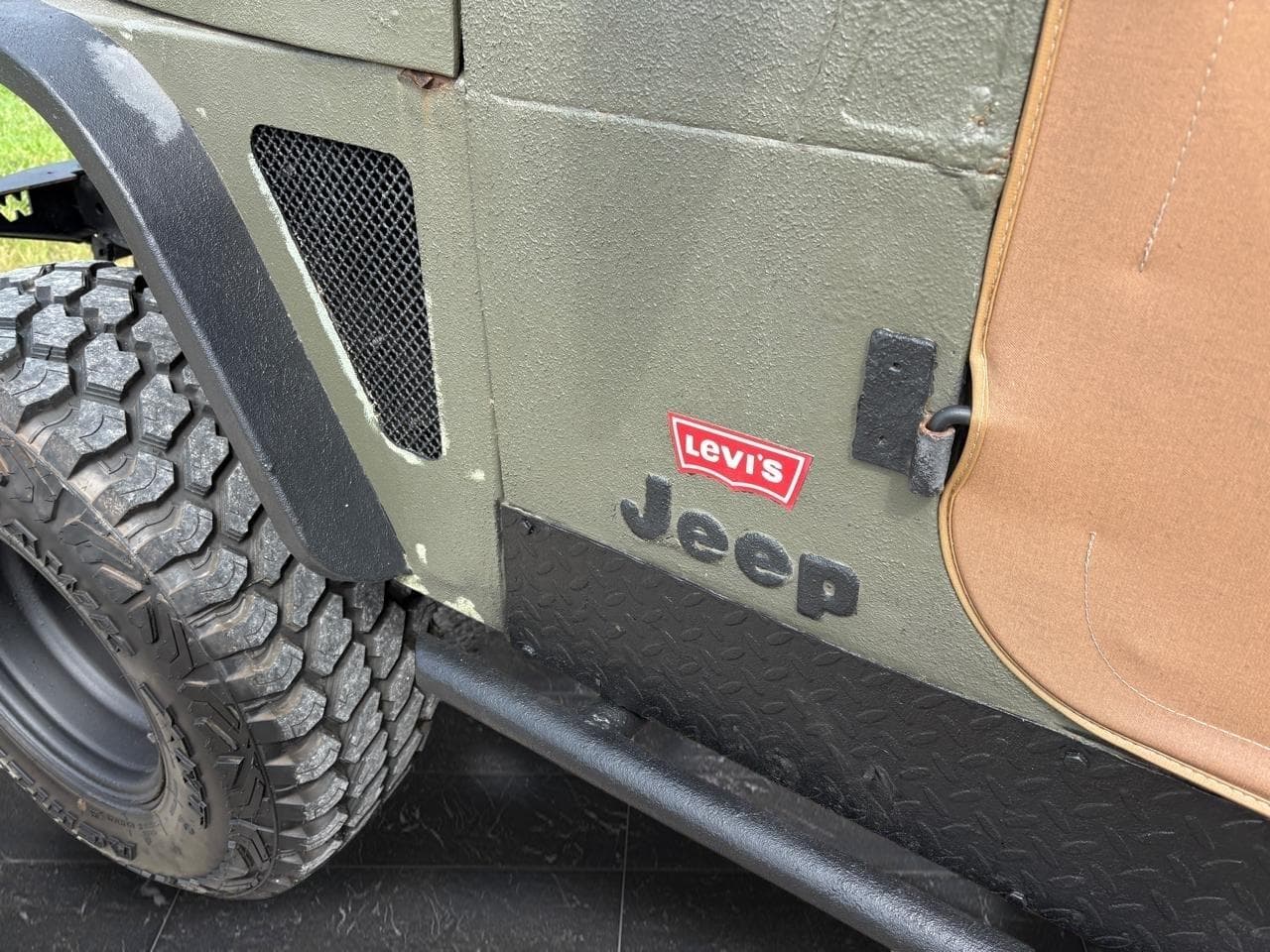 1977 Jeep CJ-7 thumbnail 11