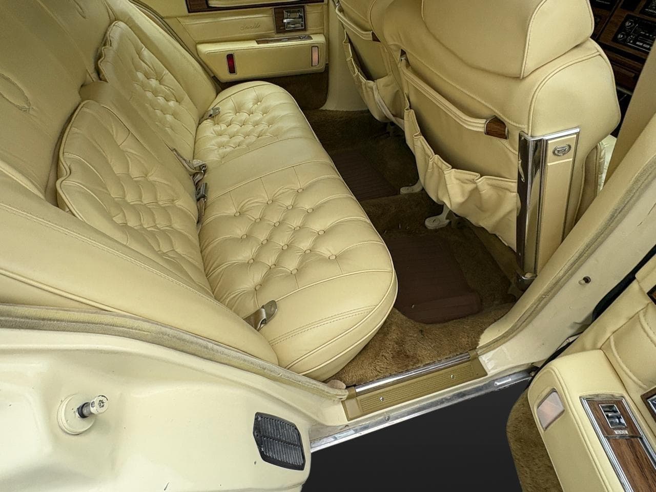 1984 Cadillac Seville 4dr Sedan thumbnail 16