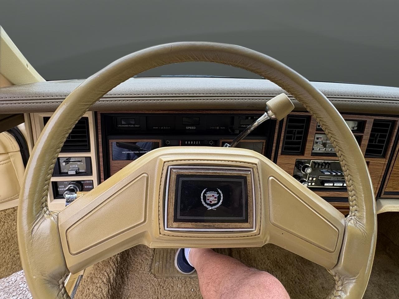 1984 Cadillac Seville 4dr Sedan thumbnail 21