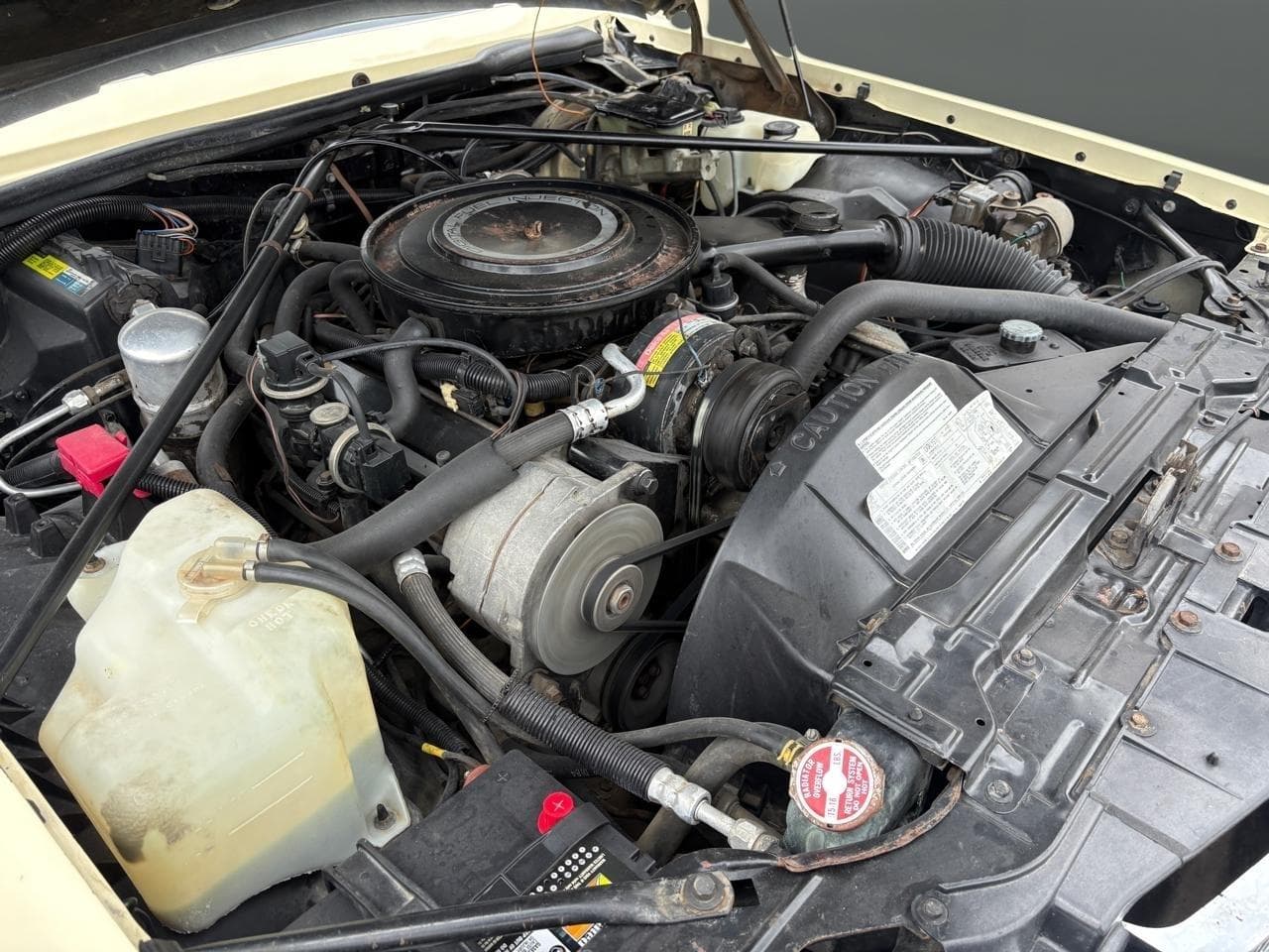 1984 Cadillac Seville 4dr Sedan thumbnail 23