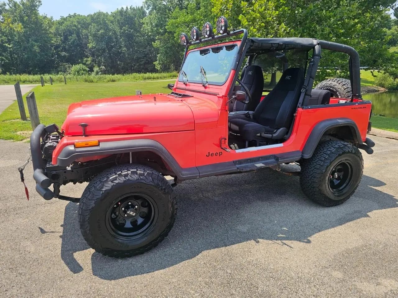 1995 Jeep Wrangler 2dr SE thumbnail 10