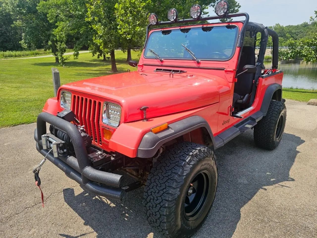 1995 Jeep Wrangler 2dr SE thumbnail 11