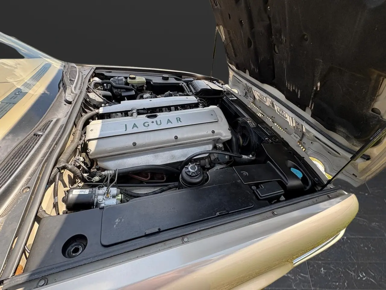 1995 Jaguar XJ6 Base thumbnail 21