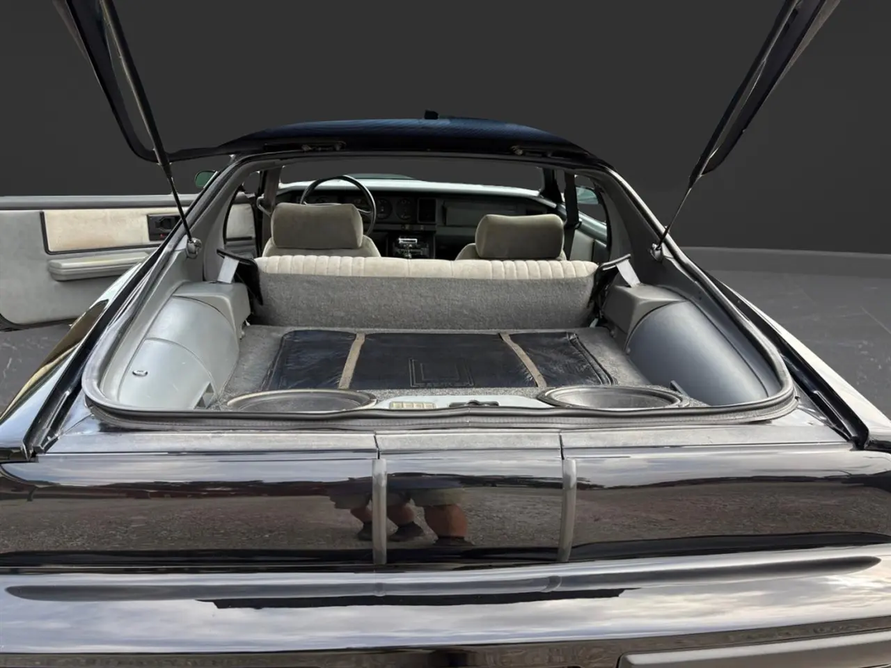 1989 Pontiac Firebird Formula 350 thumbnail 25