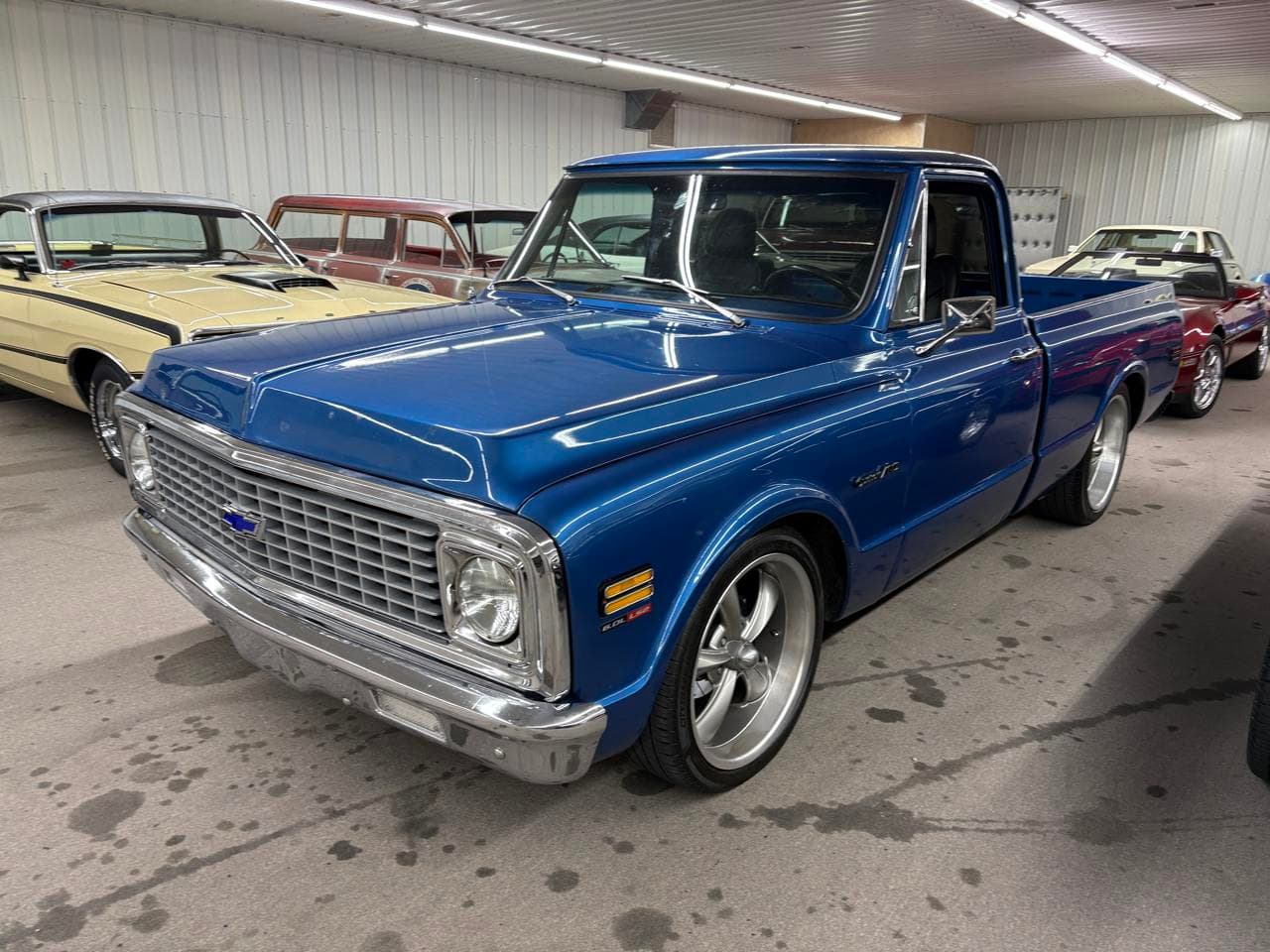 1972 Chevrolet C/K 10 Series Shortbed Restomod thumbnail 3
