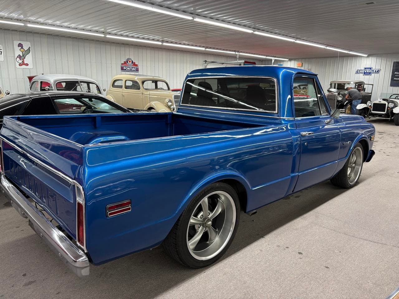 1972 Chevrolet C/K 10 Series Shortbed Restomod thumbnail 6