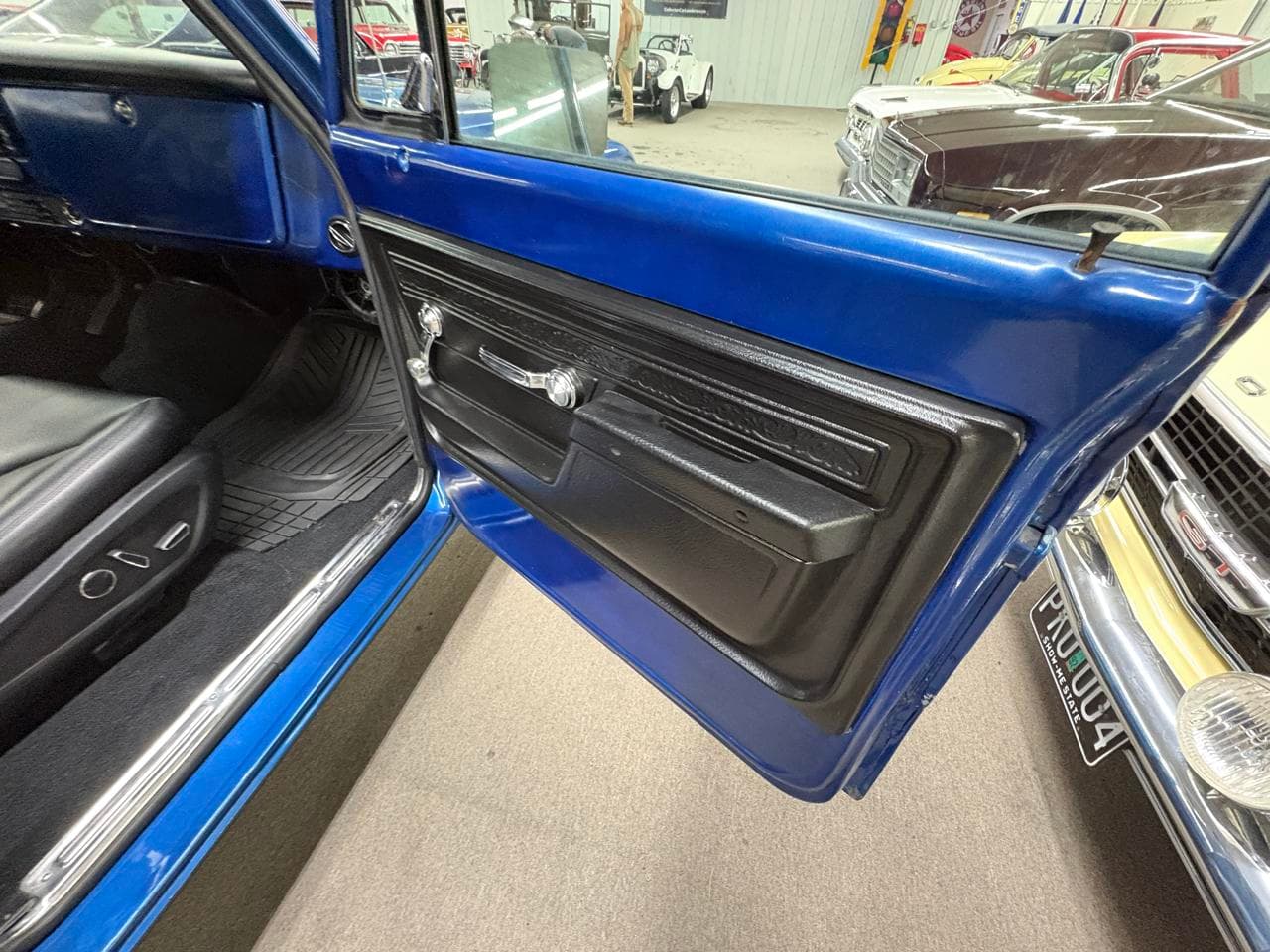 1972 Chevrolet C/K 10 Series Shortbed Restomod thumbnail 18