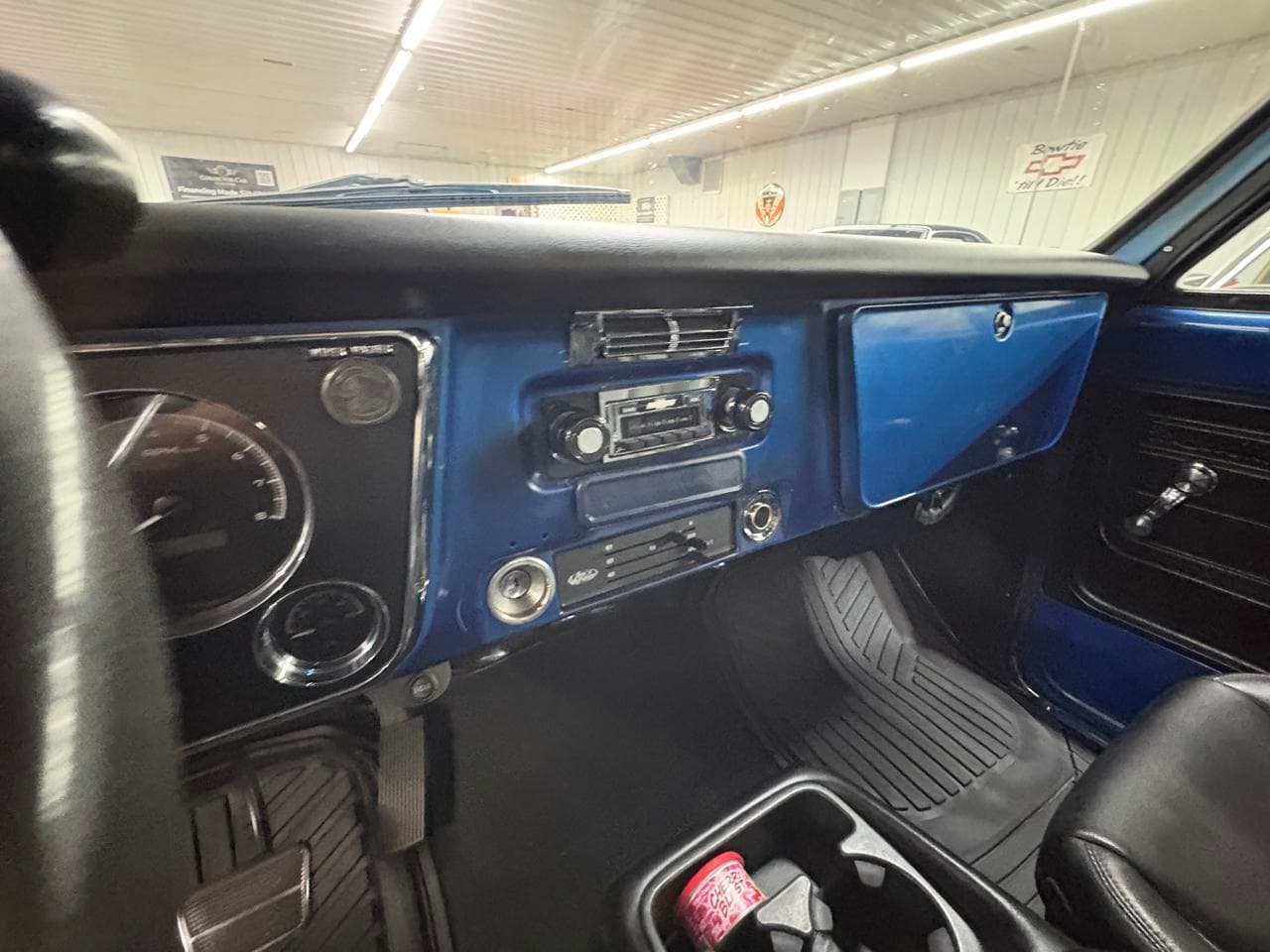 1972 Chevrolet C/K 10 Series Shortbed Restomod thumbnail 22
