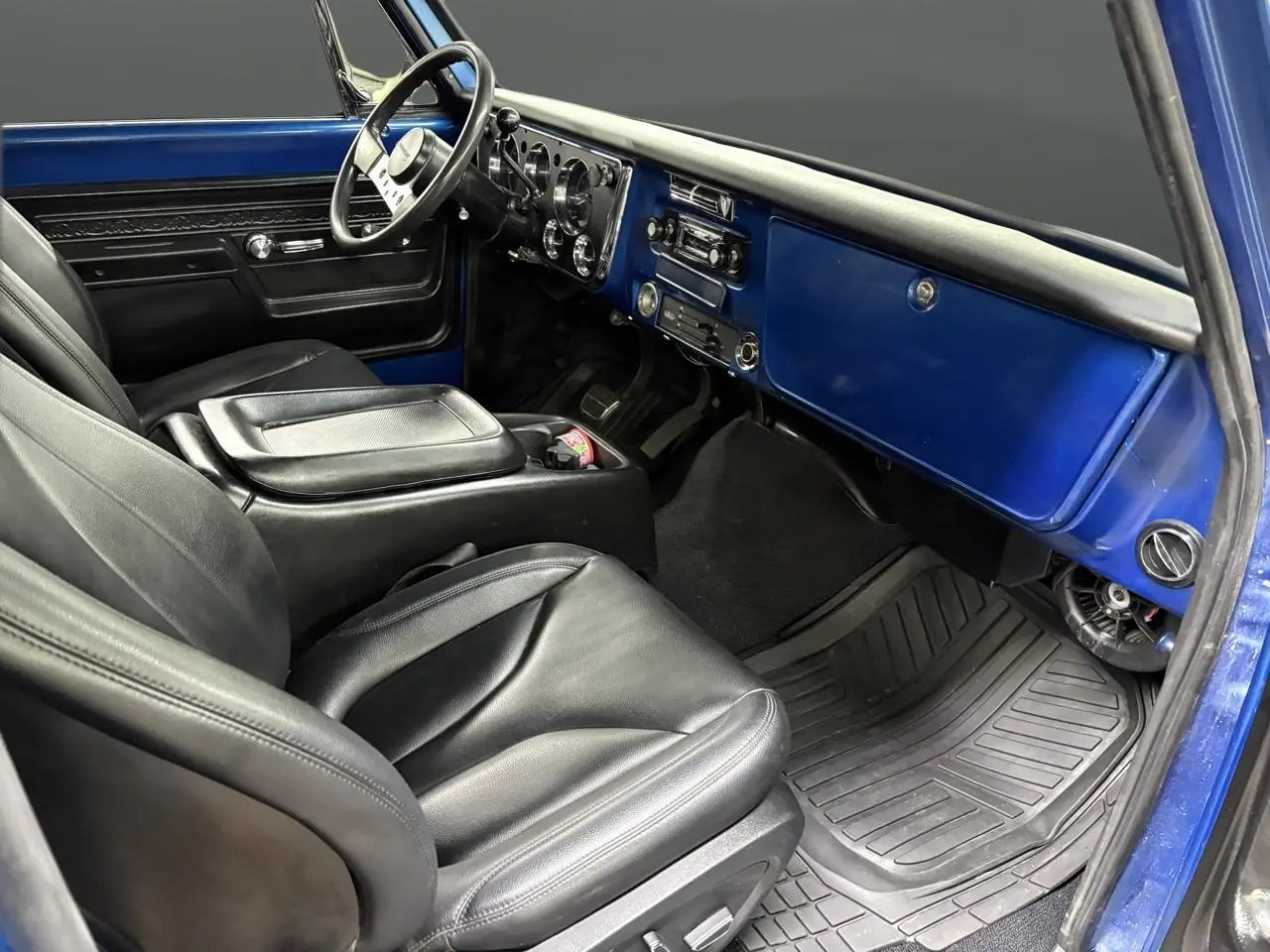1972 Chevrolet C/K 10 Series Shortbed Restomod thumbnail 14