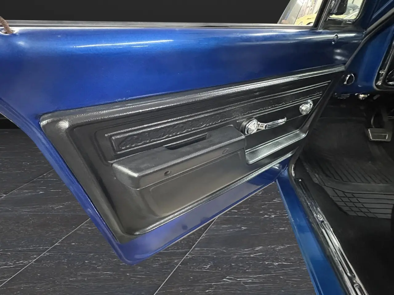 1972 Chevrolet C/K 10 Series Shortbed Restomod thumbnail 19