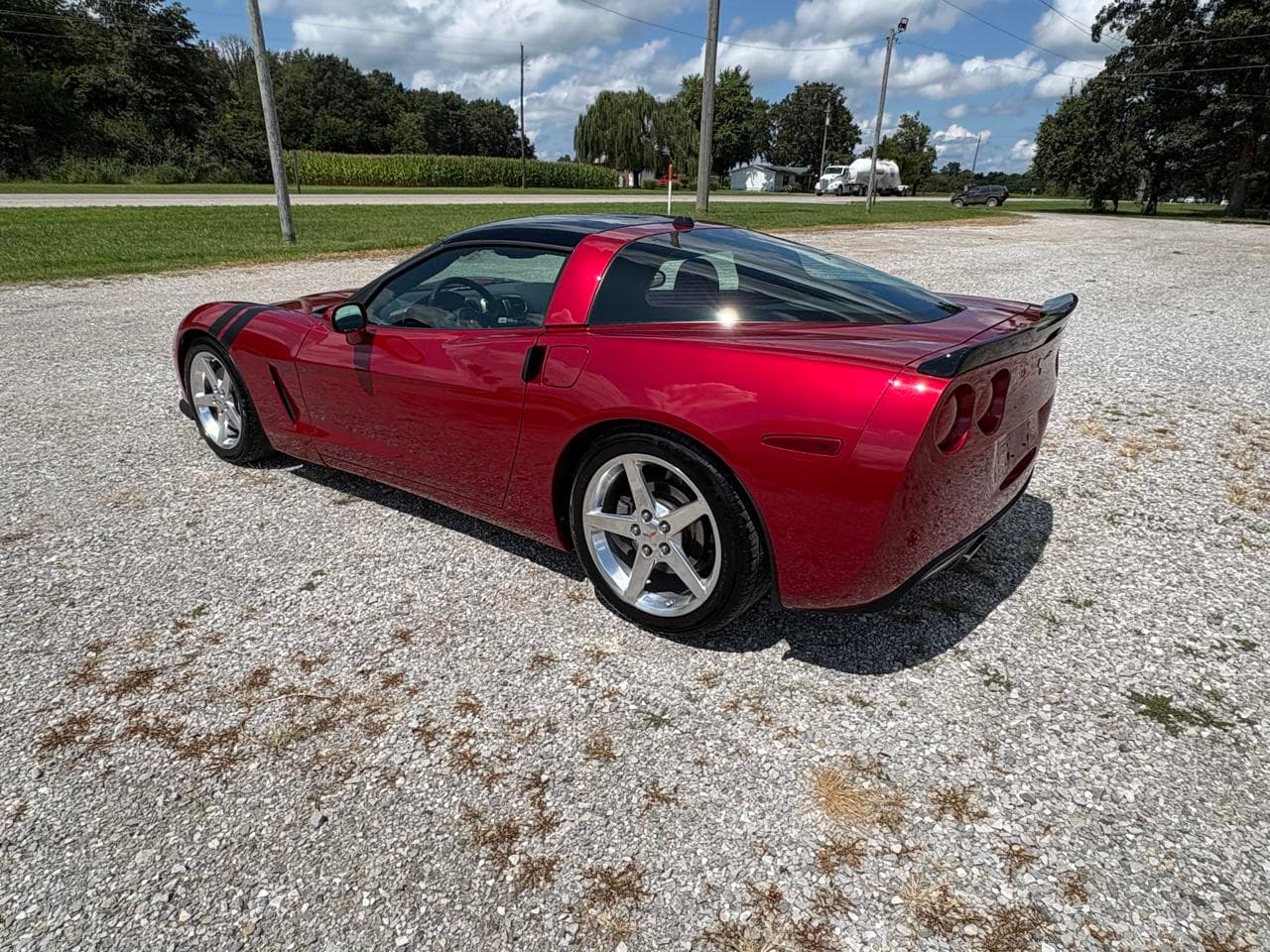 2005 Chevrolet Corvette 2D Coupe thumbnail 12