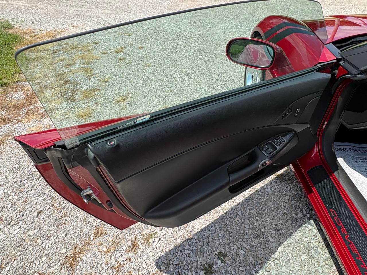 2005 Chevrolet Corvette 2D Coupe thumbnail 26