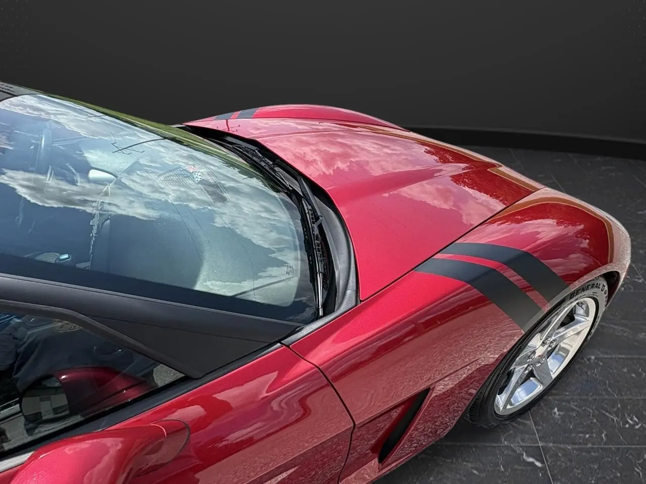 2005 Chevrolet Corvette 2D Coupe thumbnail 16