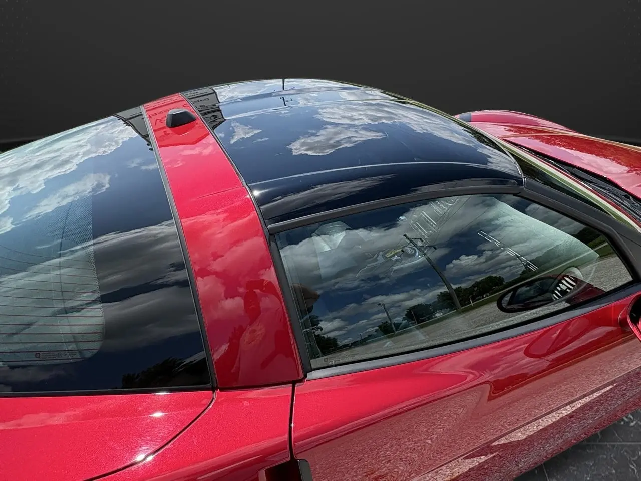 2005 Chevrolet Corvette 2D Coupe thumbnail 18