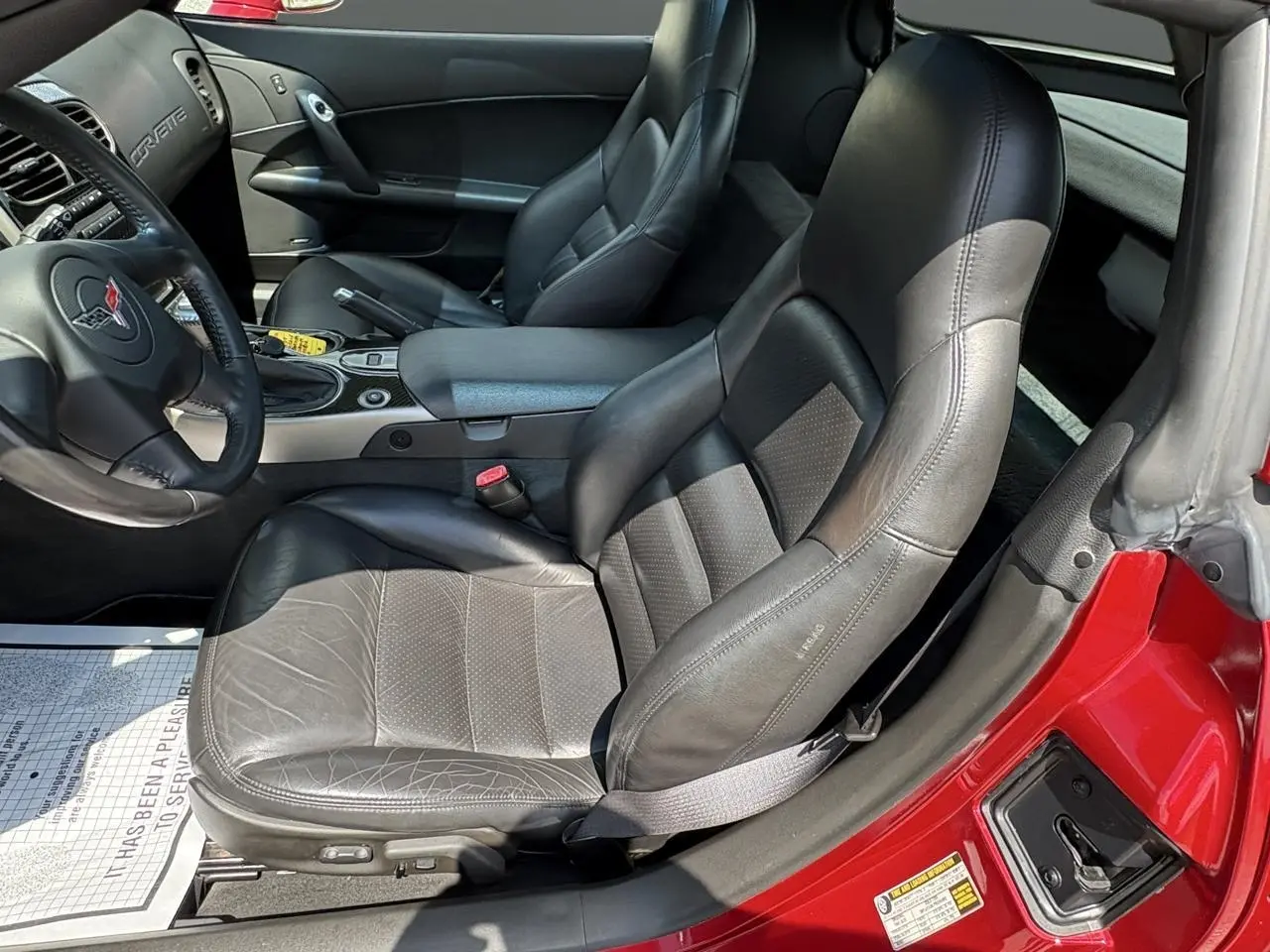 2005 Chevrolet Corvette 2D Coupe thumbnail 22