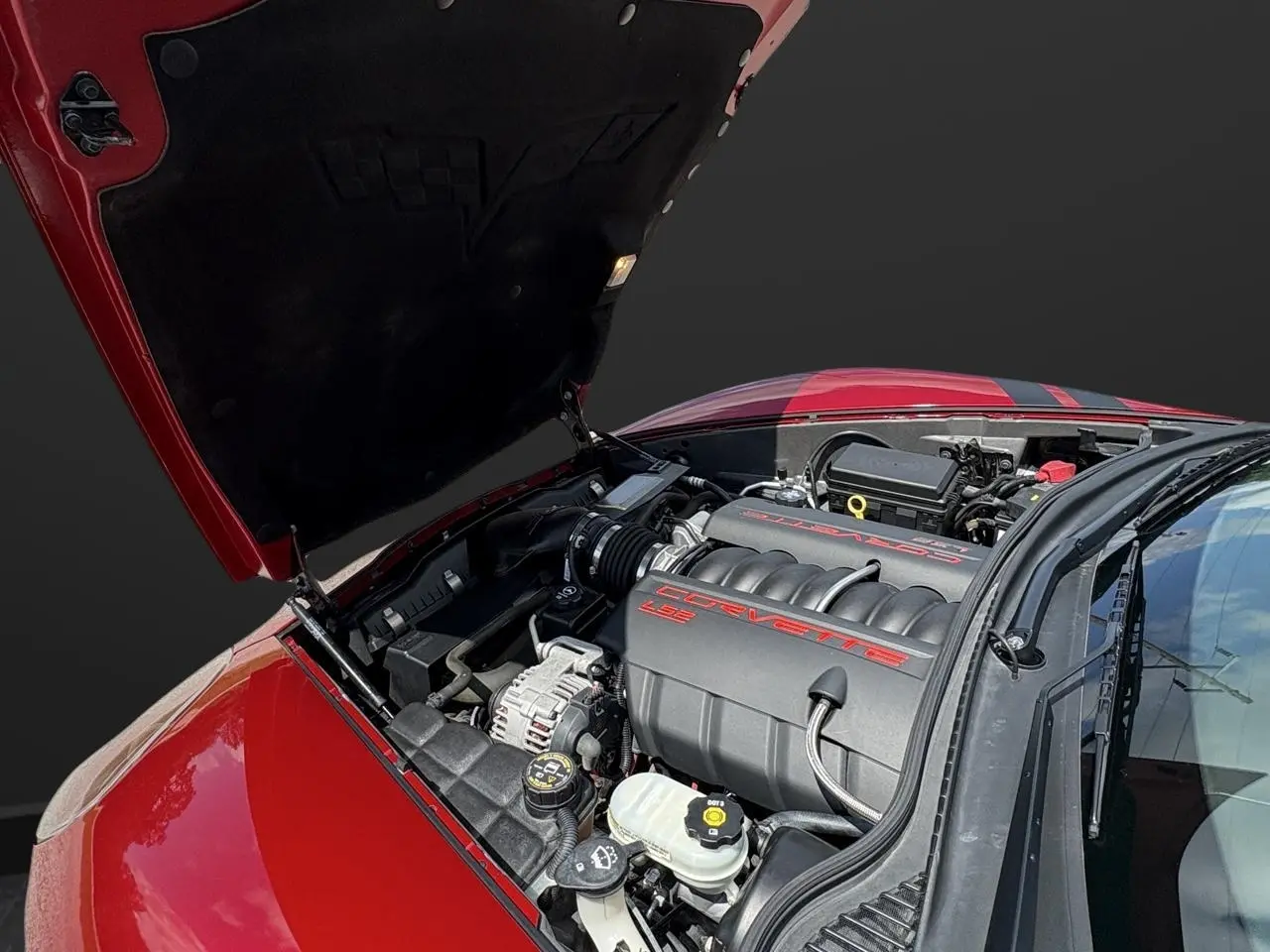 2005 Chevrolet Corvette 2D Coupe thumbnail 29